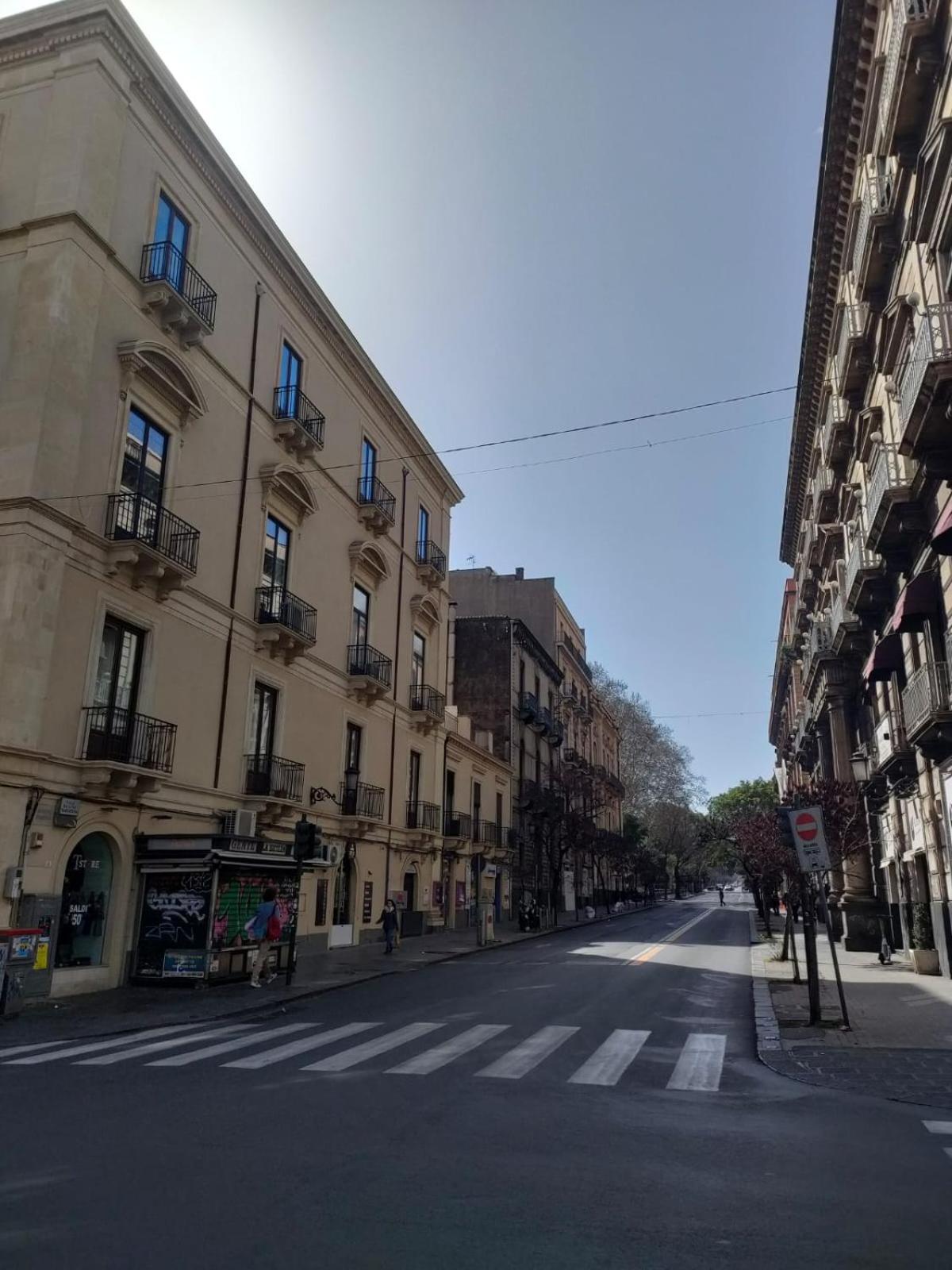 Hibiscus - Etnea Rooms Catania Exterior photo